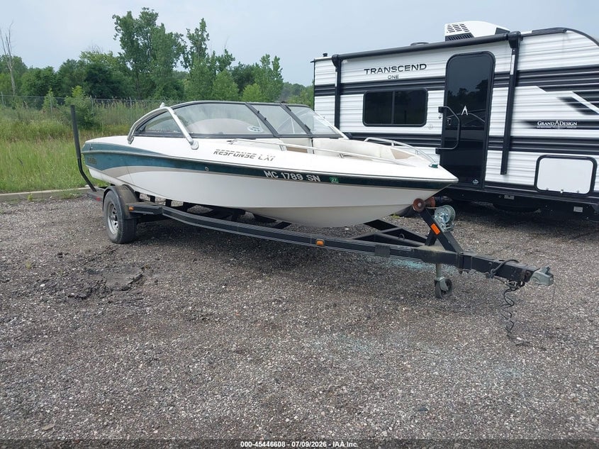 2004 MALIBU 20' | MB2P2668L304 | UPCARS