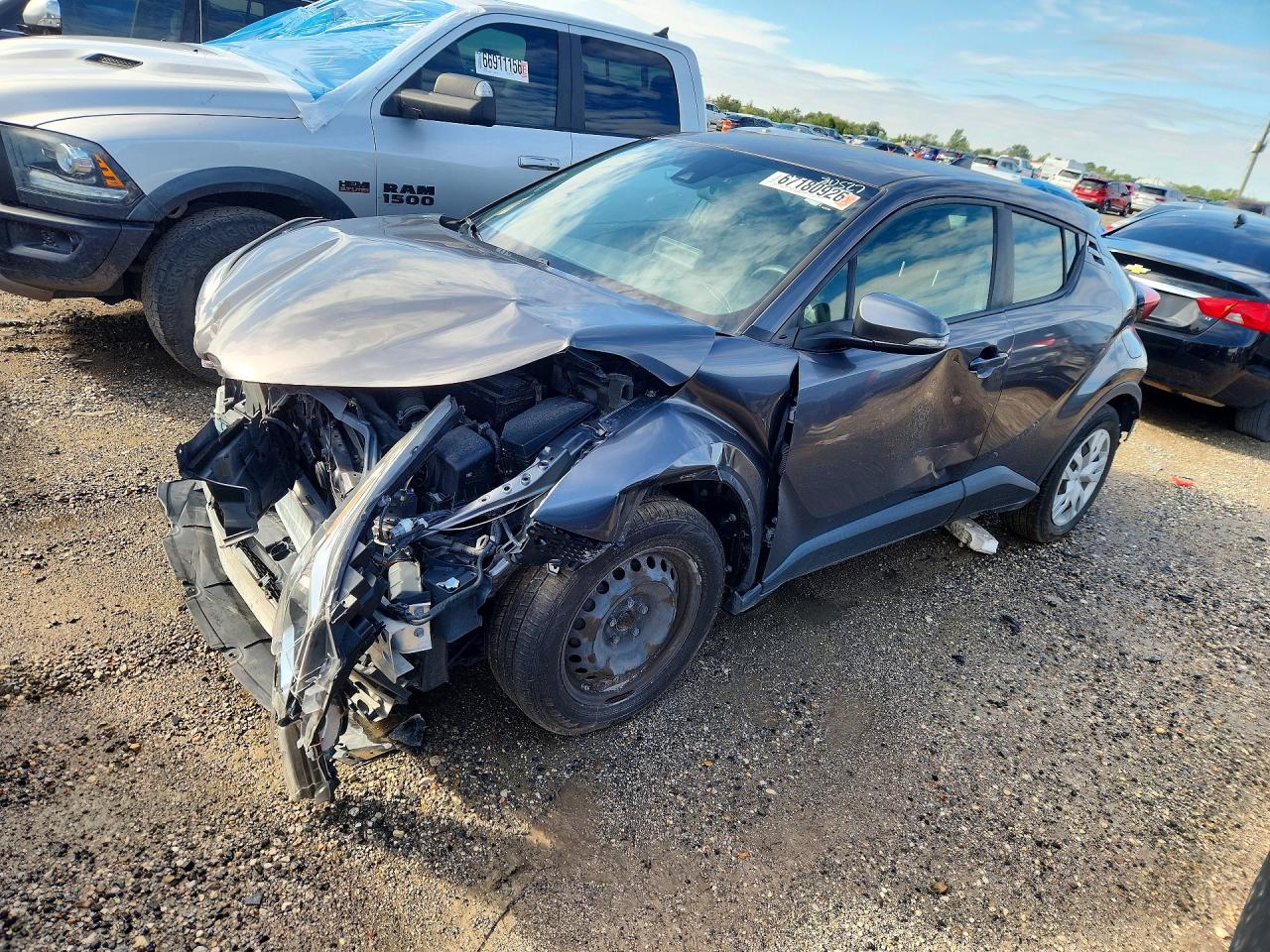 2019 TOYOTA C-HR LE | JTNKHMBX7K1054911 | UPCARS