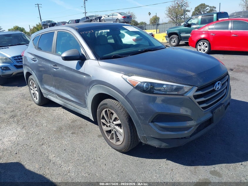 2018 HYUNDAI TUCSON SE | KM8J23A45JU761193 | UPCARS