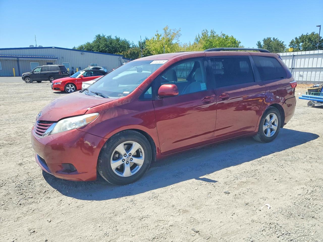 2015 TOYOTA SIENNA LE | 5TDKK3DC9FS589242 | UPCARS