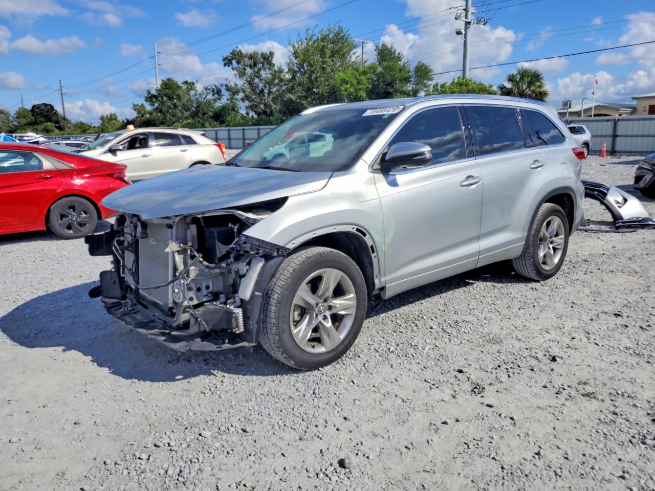 2018 TOYOTA HIGHLANDER LIMITED | 5TDYZRFH1JS268158 | UPCARS