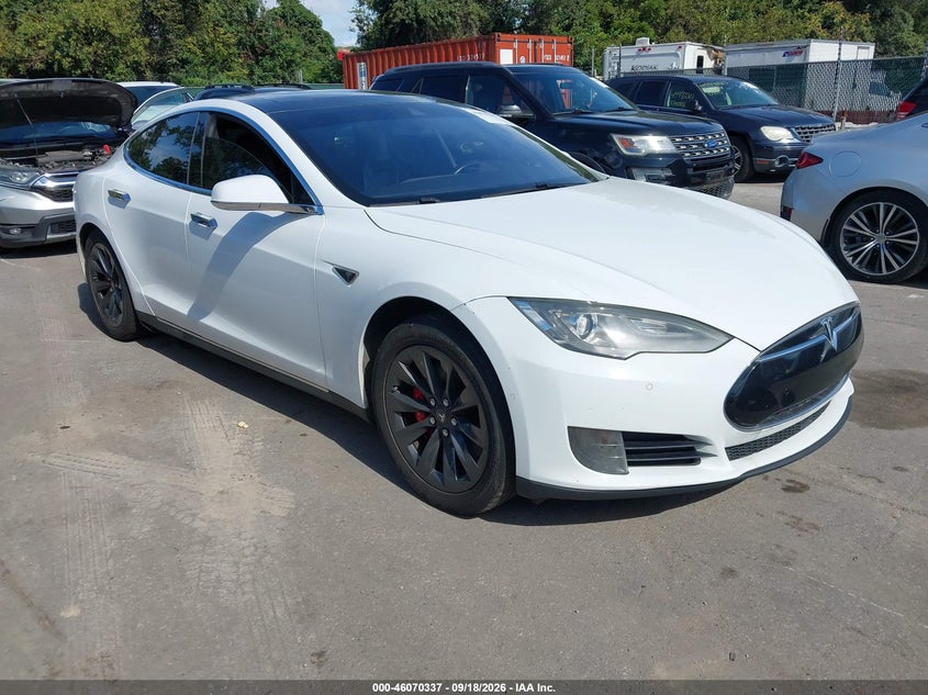 2015 TESLA MODEL S 85D/P85D | 5YJSA1V47FF097389 | UPCARS