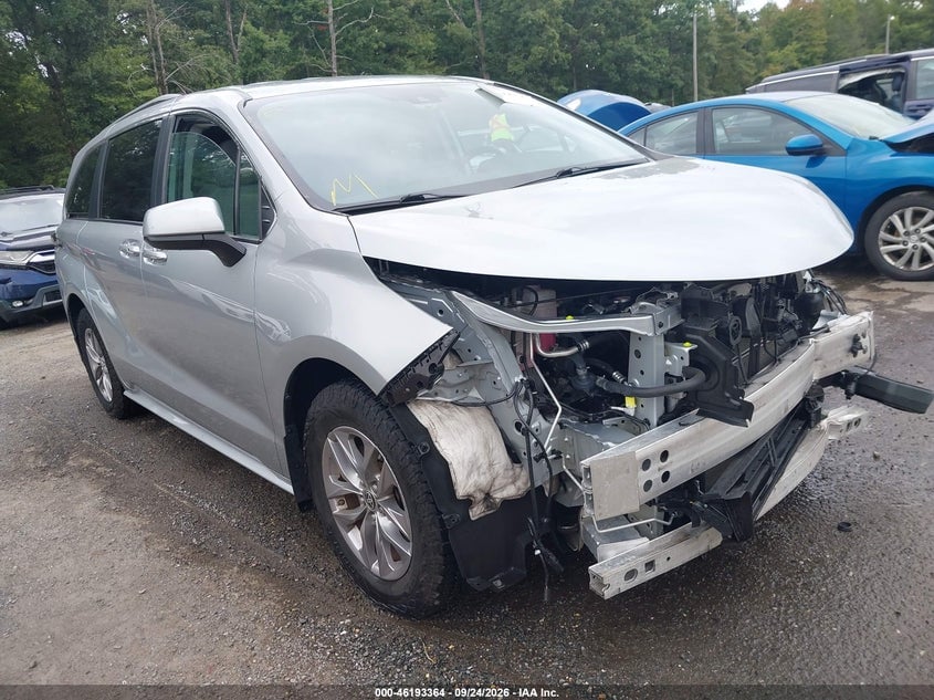 2022 TOYOTA SIENNA LE | 5TDKSKFC2NS050001 | UPCARS