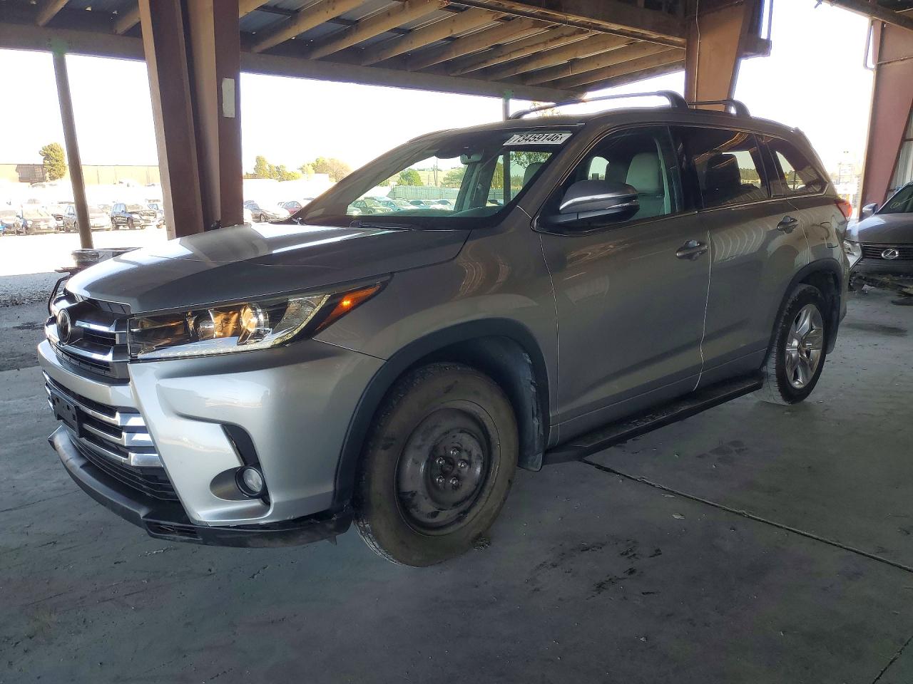 2017 TOYOTA HIGHLANDER LIMITED | 5TDDZRFH0HS375548 | UPCARS