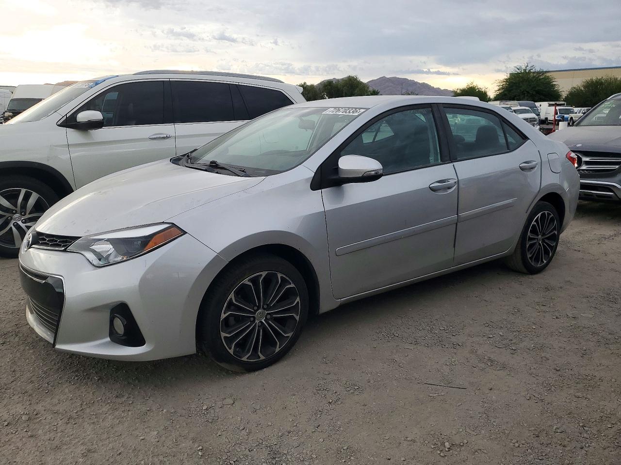 2015 TOYOTA COROLLA S PLUS | 5YFBURHE2FP202290 | UPCARS