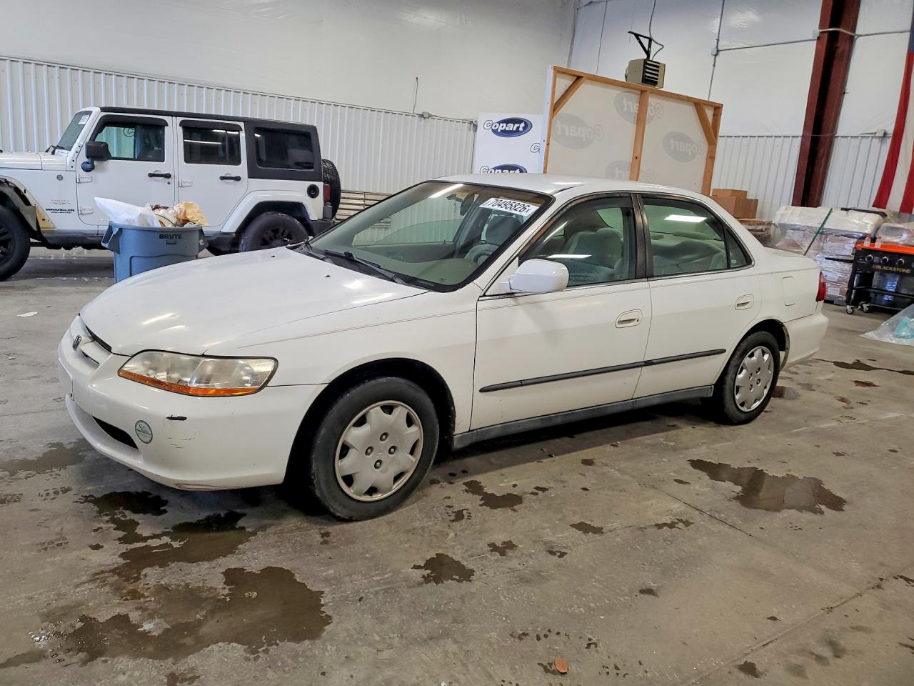 1998 HONDA ACCORD LX | 1HGCG5647WA245964 | UPCARS