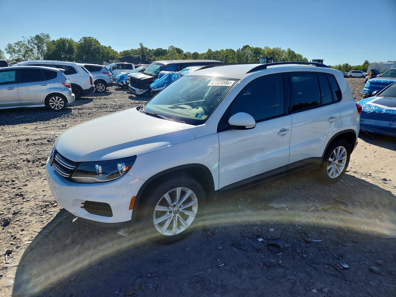 2017 VOLKSWAGEN TIGUAN S | WVGBV7AX4HK054668 | UPCARS