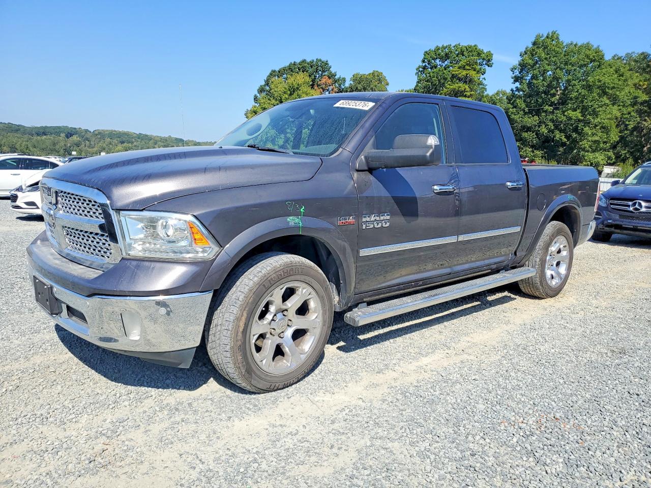 2018 RAM 1500 LARAMIE | 1C6RR7NT1JS262227 | UPCARS