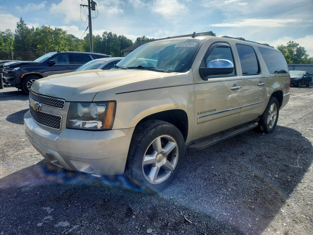 2011 CHEVROLET SUBURBAN K1500 LTZ | 1GNSKKE3XBR365812 | UPCARS