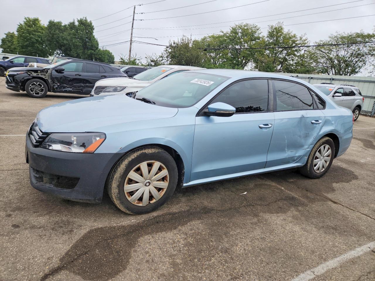2012 VOLKSWAGEN PASSAT S | 1VWAP7A3XCC041821 | UPCARS