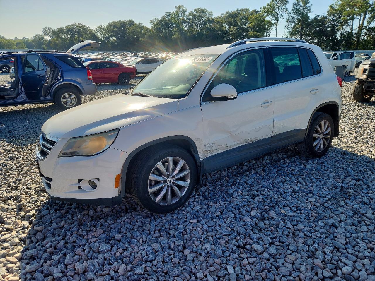 2011 VOLKSWAGEN TIGUAN S | WVGAV7AXXBW522138 | UPCARS