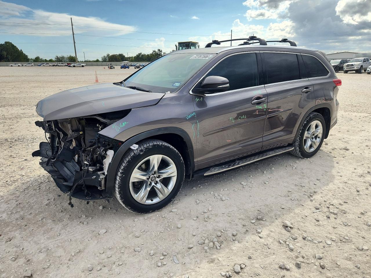 2019 TOYOTA HIGHLANDER LIMITED | 5TDYZRFH0KS337665 | UPCARS