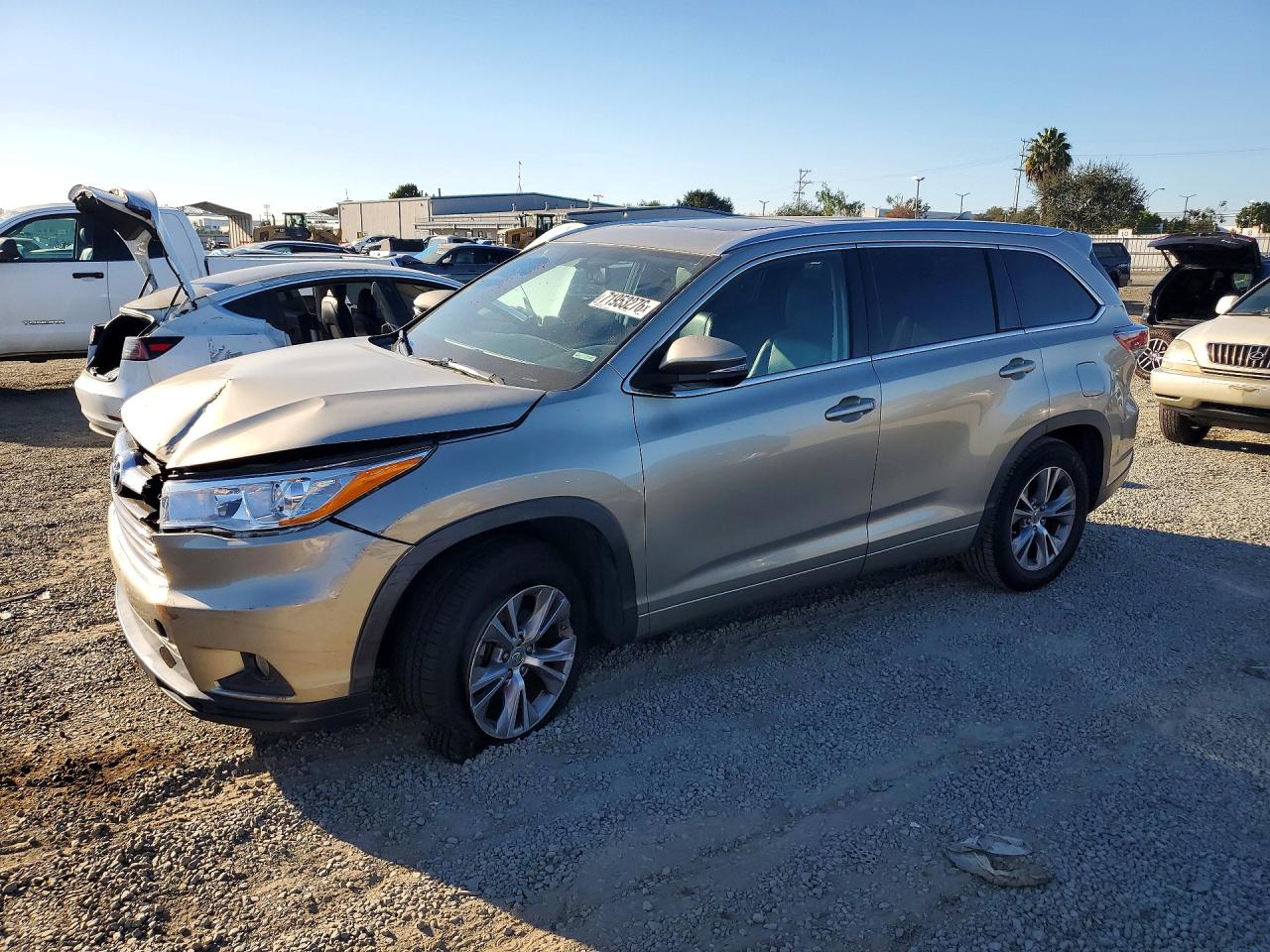 2014 TOYOTA HIGHLANDER XLE | 5TDKKRFH1ES036014 | UPCARS