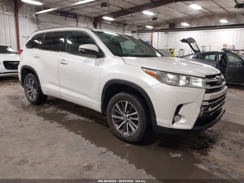 2018 TOYOTA HIGHLANDER XLE | 5TDJZRFH4JS823606 | UPCARS