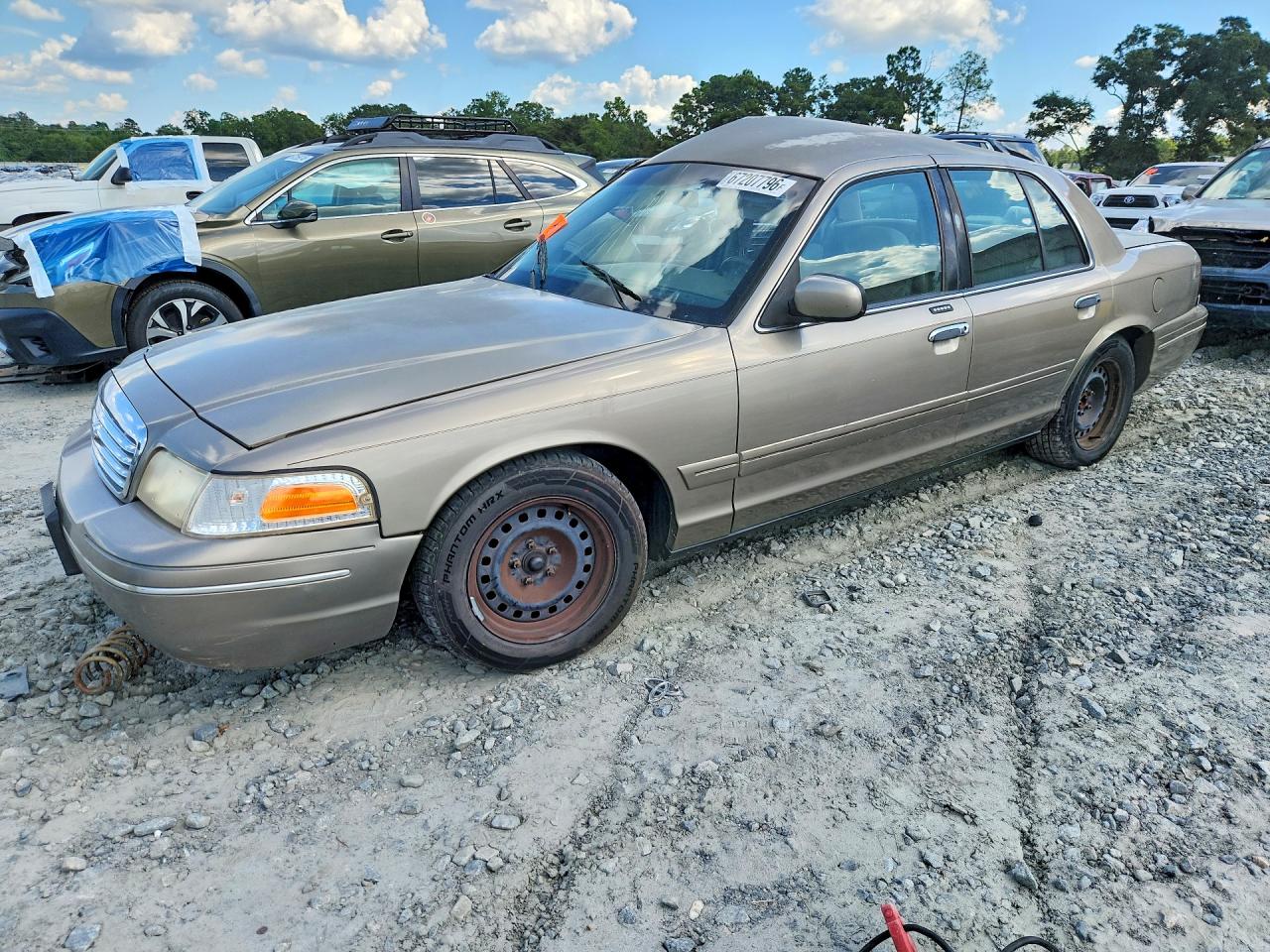 2001 FORD CROWN VIC LX | 2FAFP74W71X175870 | UPCARS