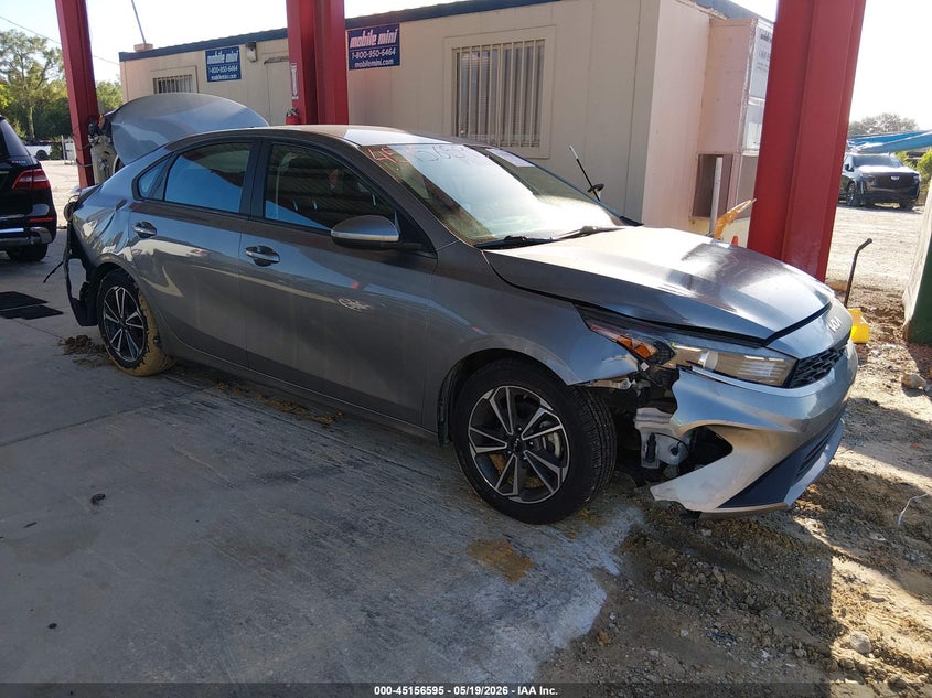 2022 KIA FORTE LXS | 3KPF24AD0NE465549 | UPCARS