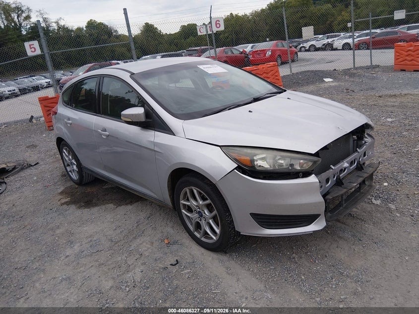 2015 FORD FOCU SE | 1FADP3K2XFL319755 | UPCARS