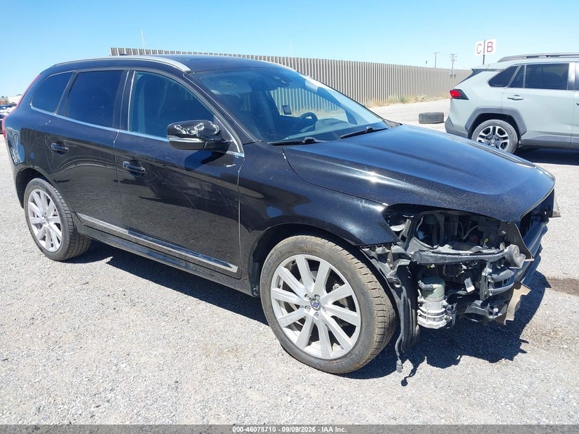 2017 VOLVO XC60 T5 INSCRIPTION | YV440MDU8H2221896 | UPCARS