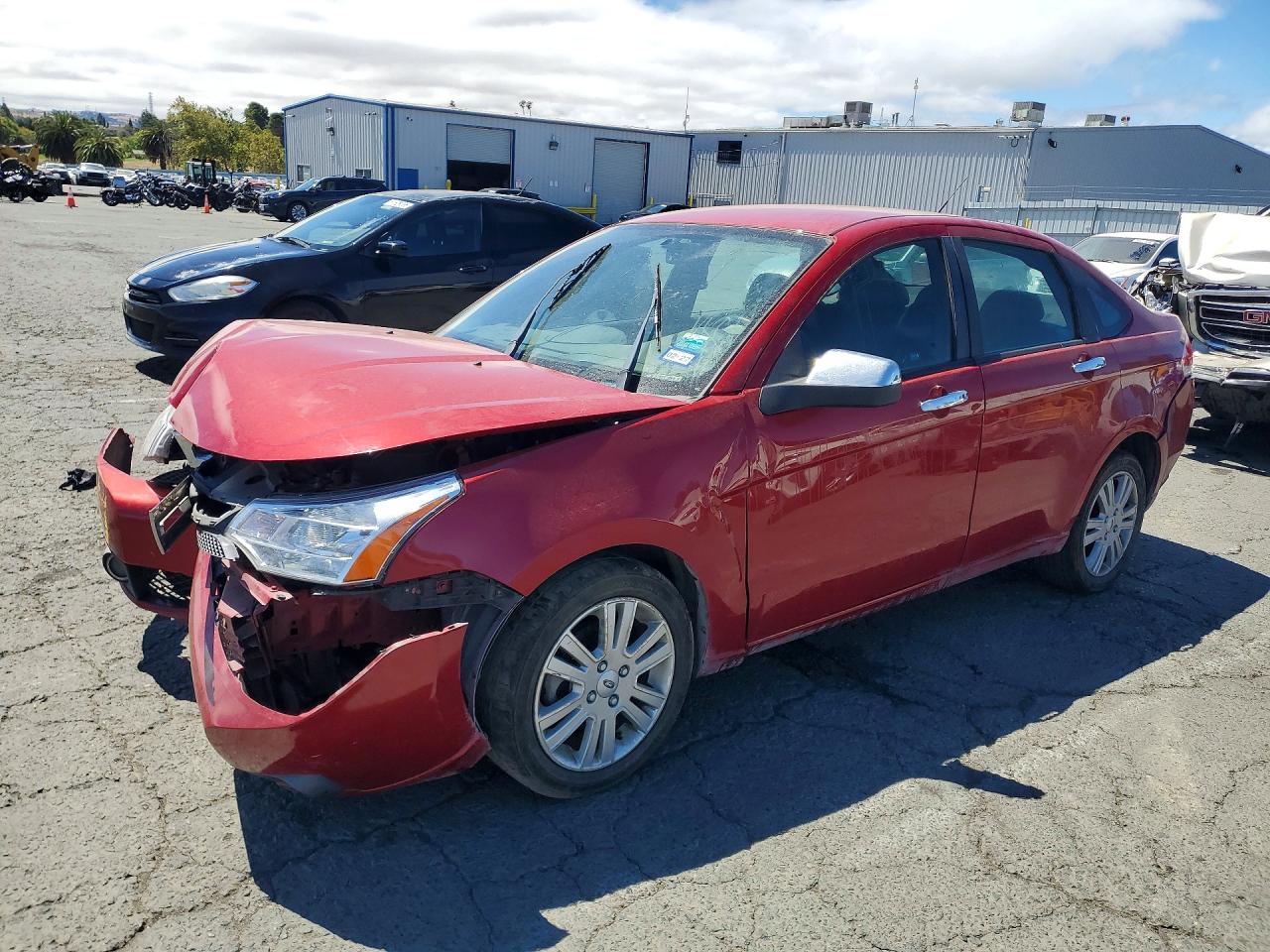 2011 FORD FOCUS | 1FAHP3HN1BW167618 | UPCARS