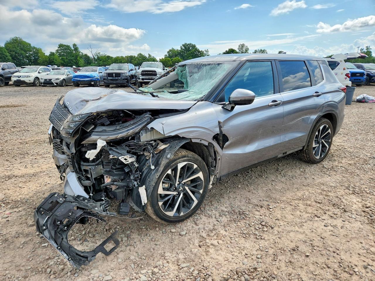 2023 MITSUBISHI OUTLANDER SE | JA4J4UA8XPZ038758 | UPCARS