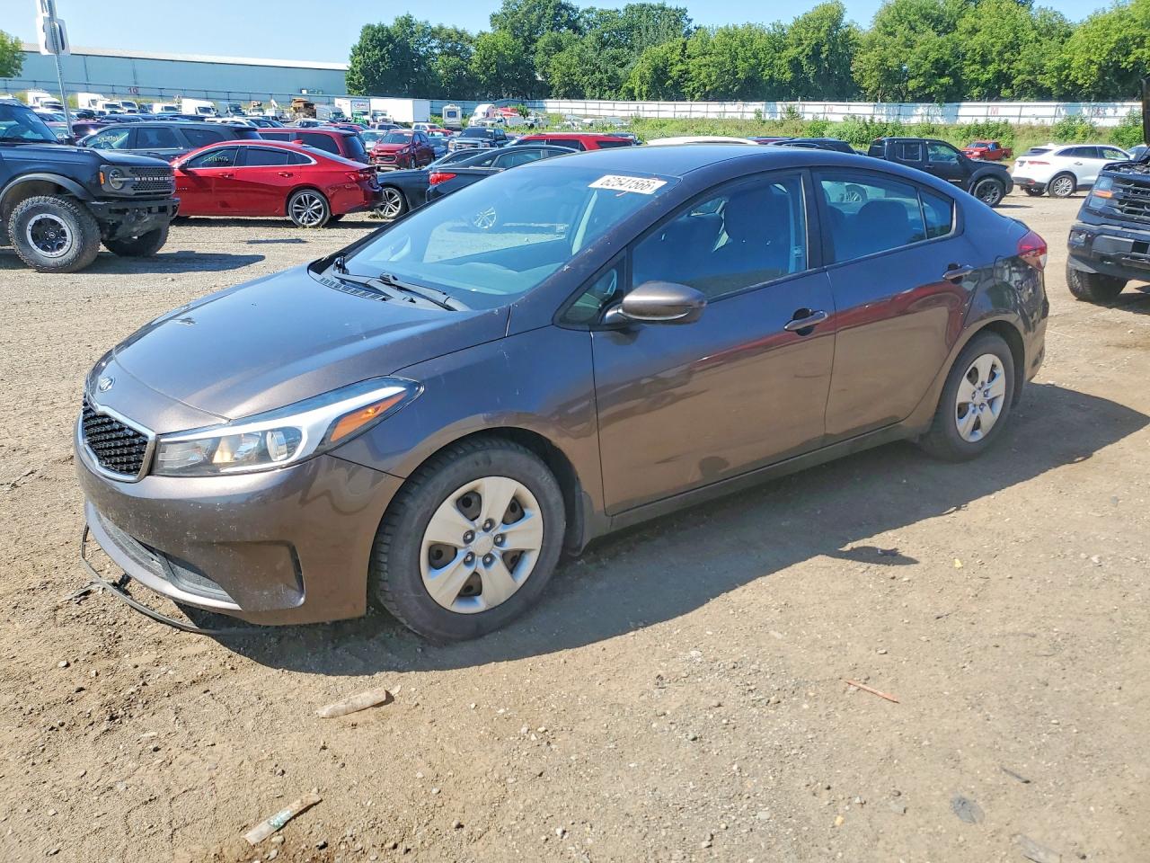 2017 KIA FORTE LX | 3KPFK4A7XHE150319 | UPCARS