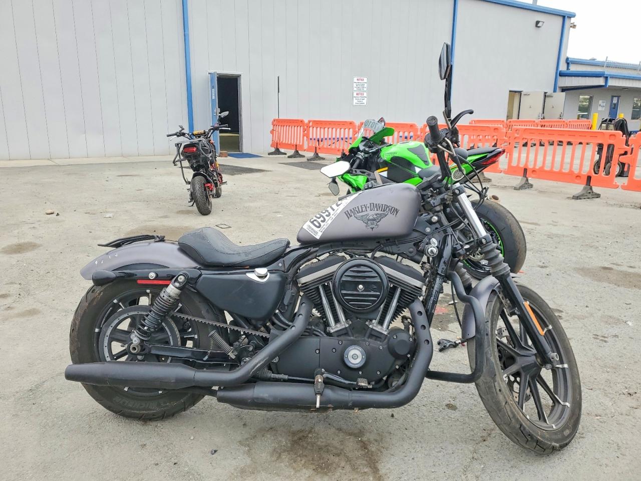 2017 HARLEY-DAVIDSON XL IRON 883 | 1HD4LE23XHC442239 | UPCARS