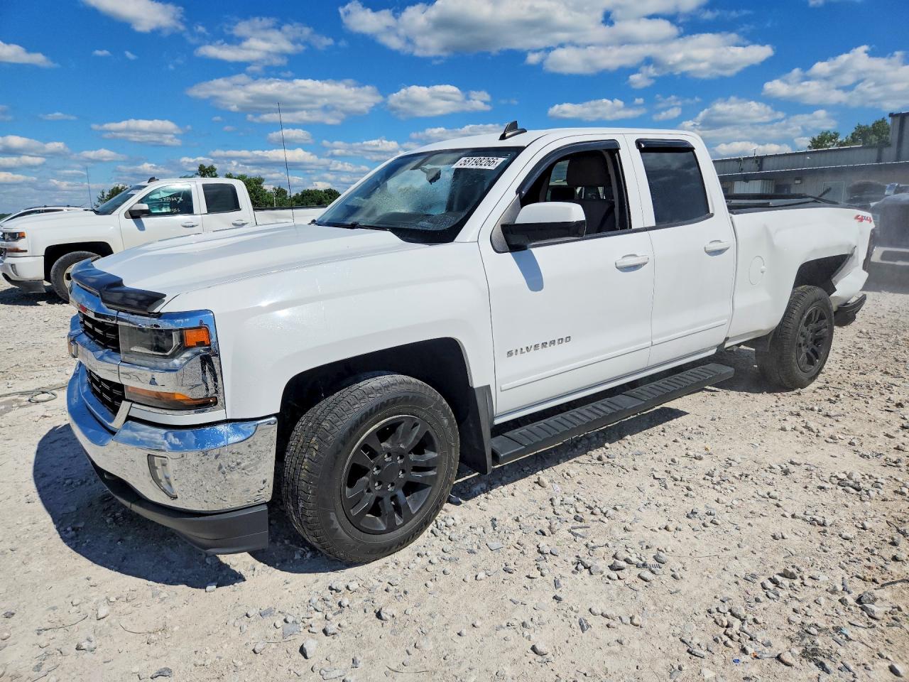 2018 CHEVROLET SILVERADO K1500 LT | 1GCVKREH0JZ209576 | UPCARS