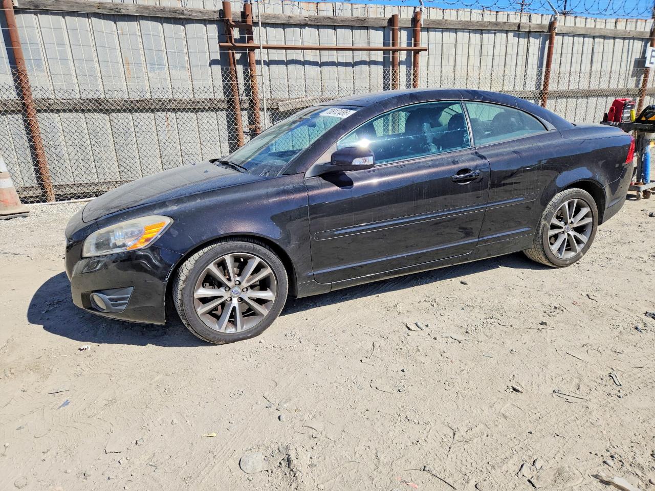 2011 VOLVO C70 T5 | YV1672MC0BJ121110 | UPCARS