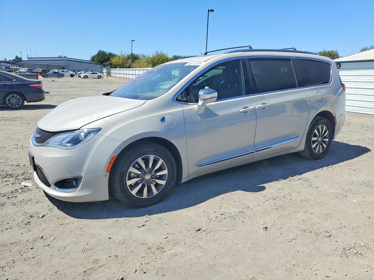 2020 CHRYSLER PACIFICA HYBRID LIMITED | 2C4RC1N71LR124573 | UPCARS