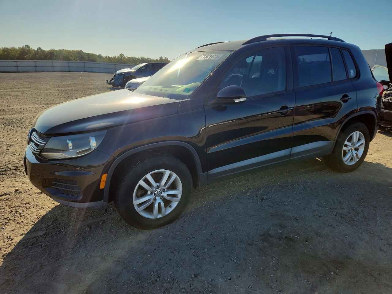 2016 VOLKSWAGEN TIGUAN S | WVGAV7AX9GW569586 | UPCARS