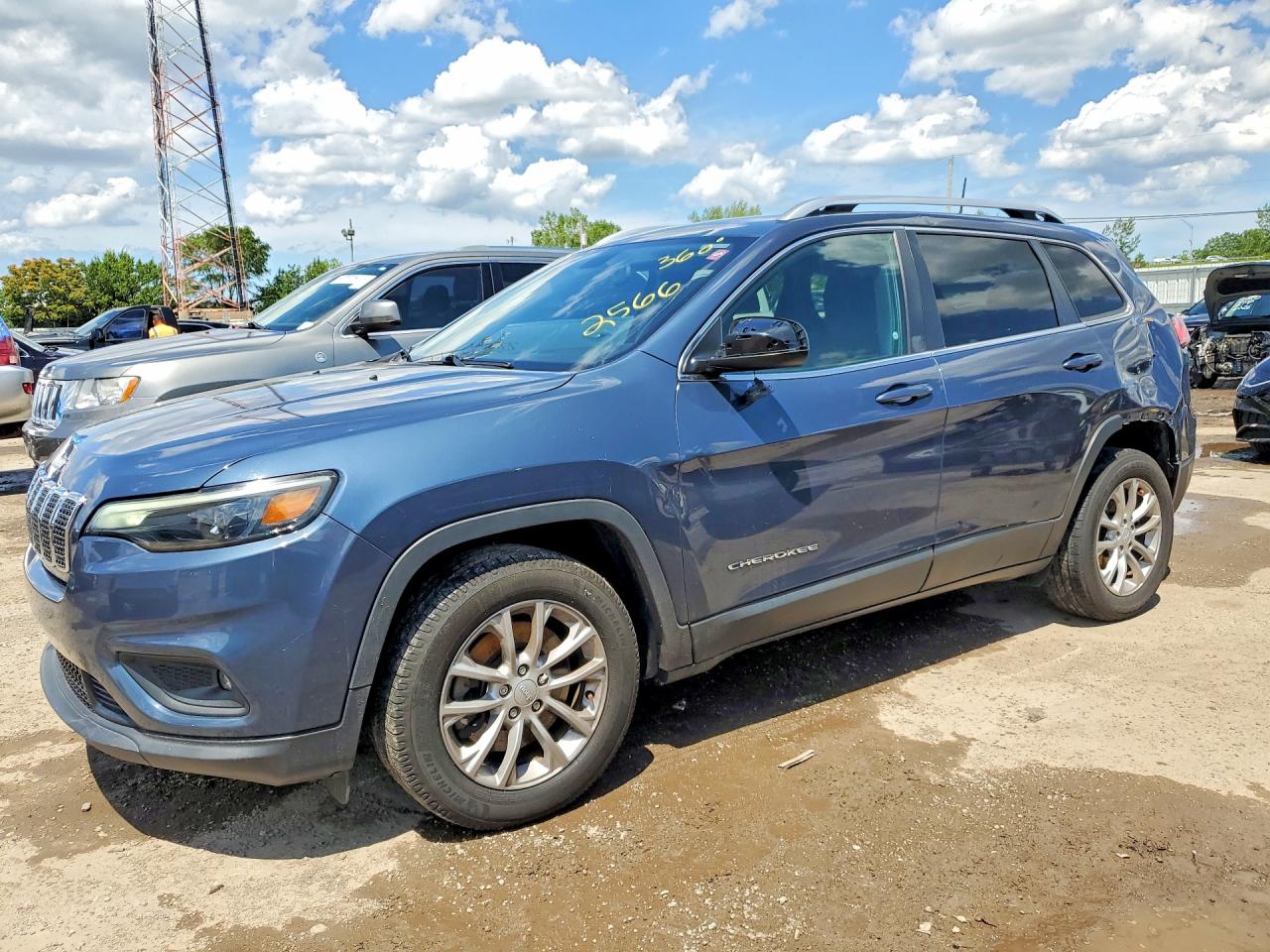 2019 JEEP CHEROKEE LATITUDE | 1C4PJLCB6KD381441 | UPCARS