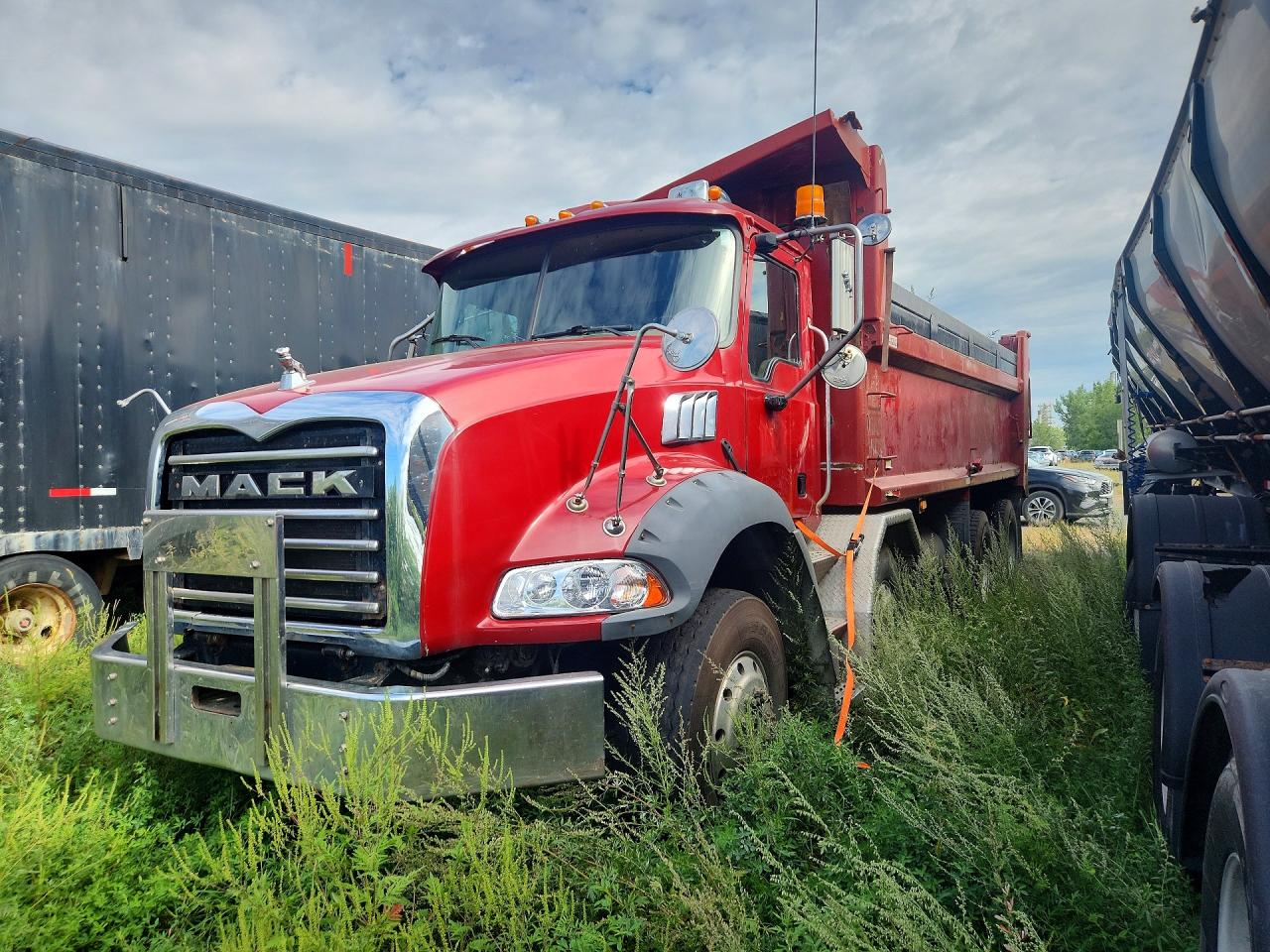 2006 MACK ALL OTHER CTP713 DUMP TRUCK | 1M2AL01C66M001316 | UPCARS