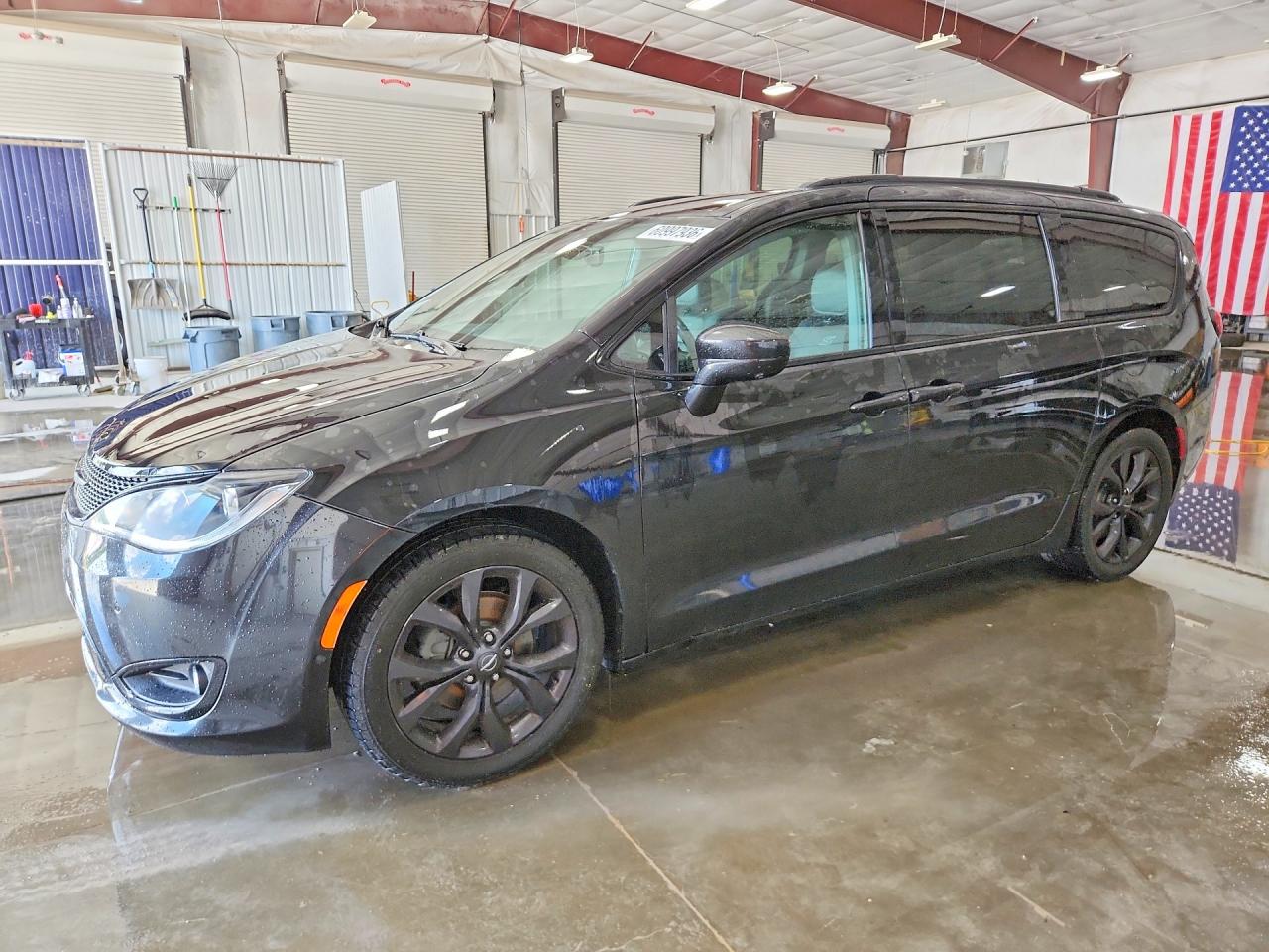 2019 CHRYSLER PACIFICA TOURING L PLUS | 2C4RC1EG4KR628064 | UPCARS