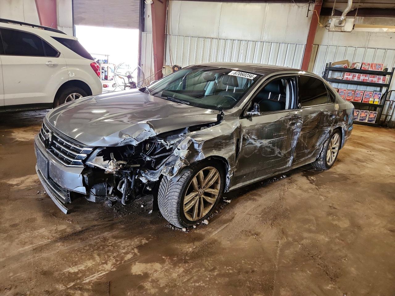 2019 VOLKSWAGEN PASSAT WOLFSBURG | 1VWLA7A33KC010662 | UPCARS