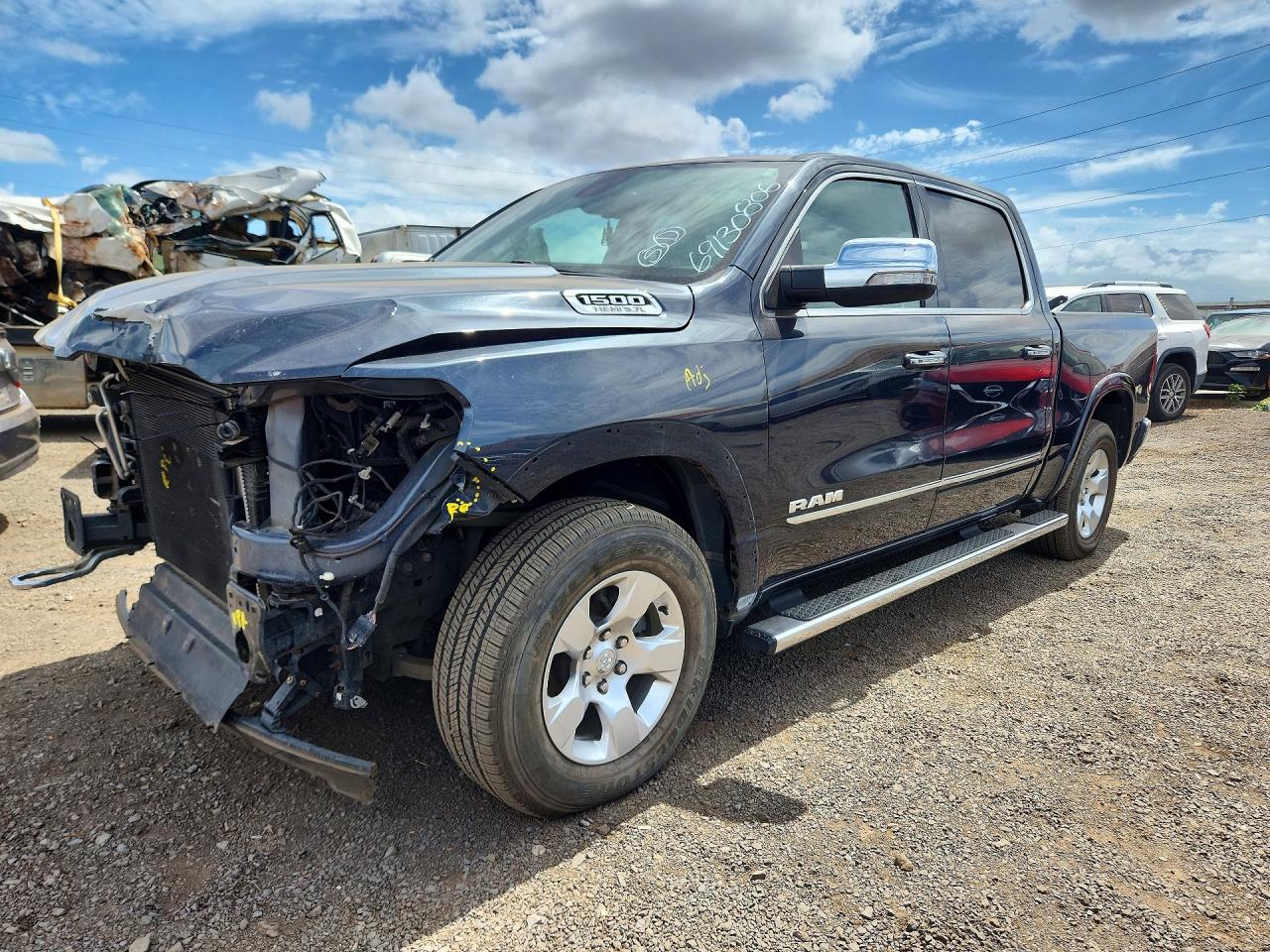 2019 RAM 1500 LARAMIE | 1C6SRFJTXKN624783 | UPCARS