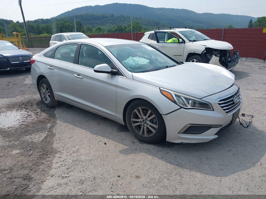 2016 HYUNDAI SONATA SE | 5NPE24AF7GH320357 | UPCARS