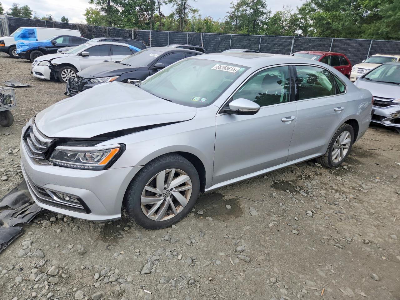 2018 VOLKSWAGEN PASSAT SE | 1VWBA7A30JC029065 | UPCARS