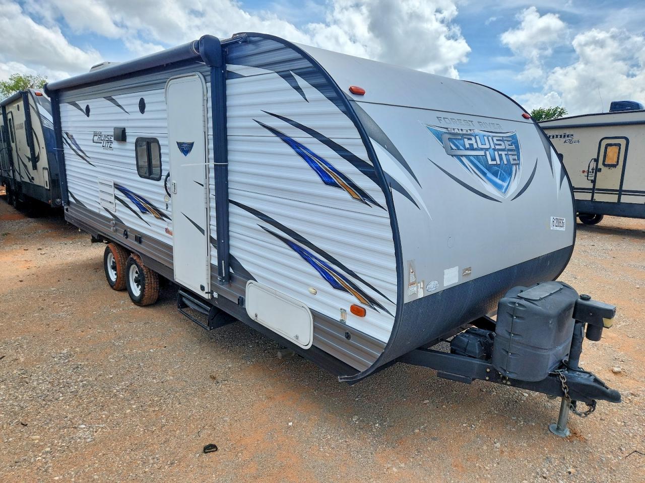 2017 FOREST RIVER CRUISE LIT 2018  E CAMPER | 4X4TSMY29H7412208 | UPCARS