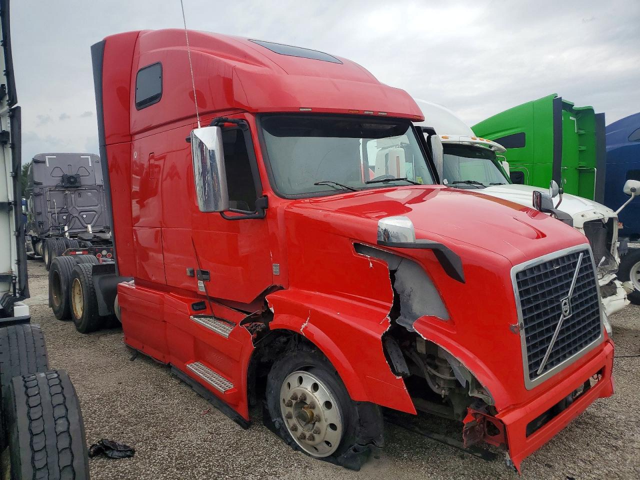2014 VOLVO VN SEMI TRUCK | 4V4N99EH4EN172688 | UPCARS