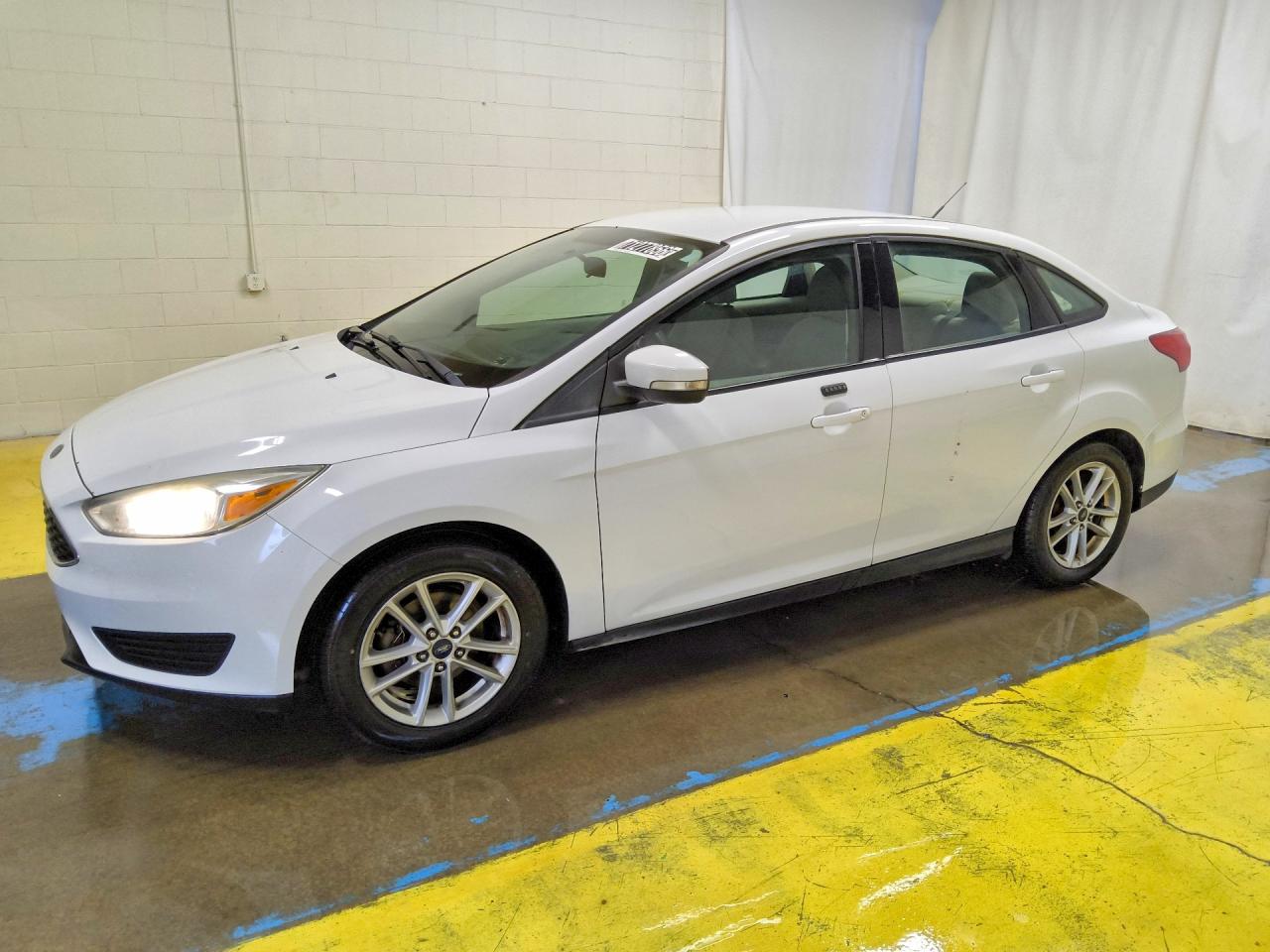 2016 FORD FOCU SE | 1FADP3F25GL238996 | UPCARS