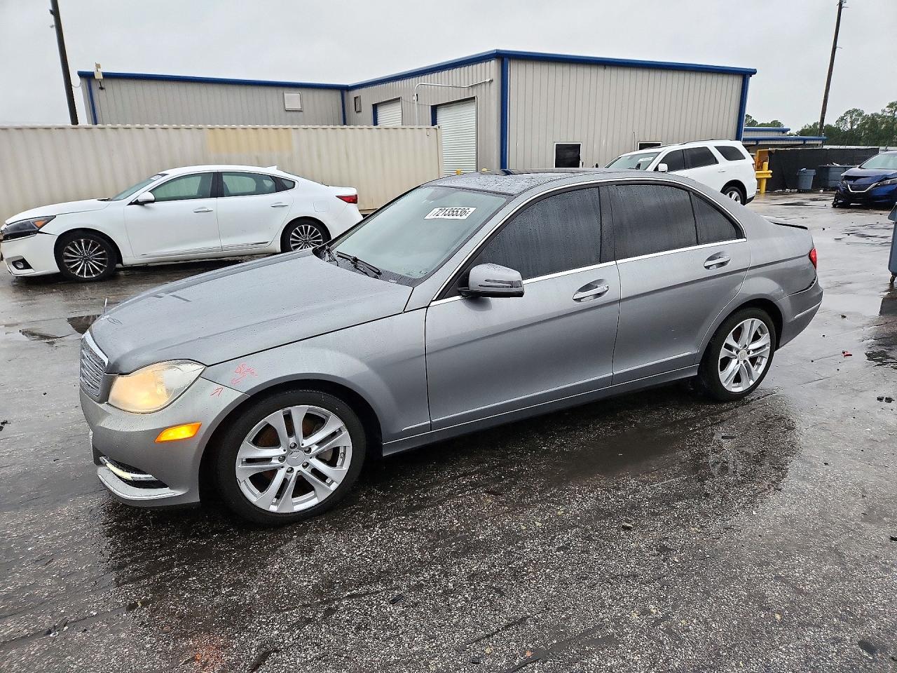 2013 MERCEDES-BENZ C-CLASS 250 | WDDGF4HBXDA776345 | UPCARS