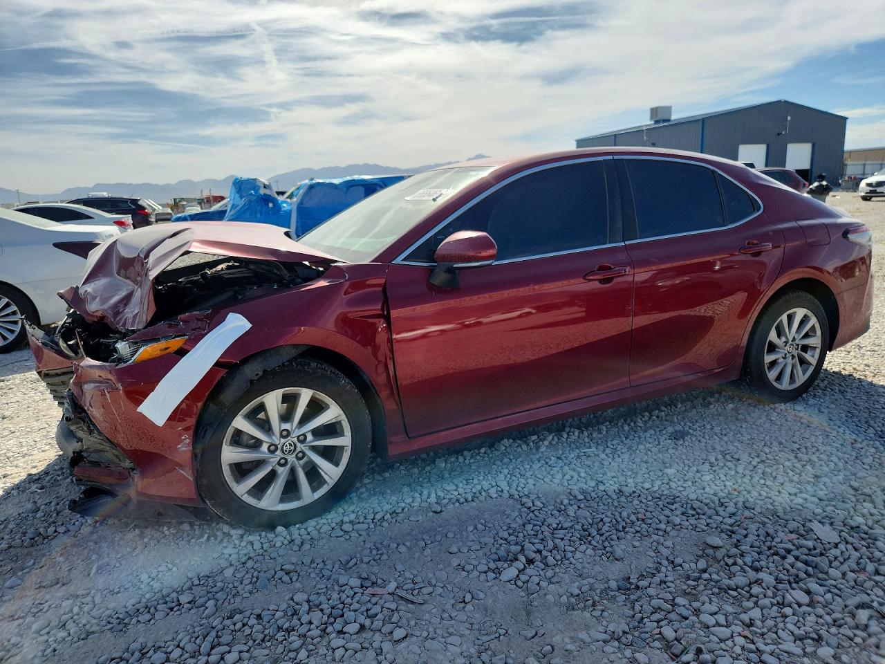 2021 TOYOTA CAMRY LE | 4T1C11BK6MU035652 | UPCARS