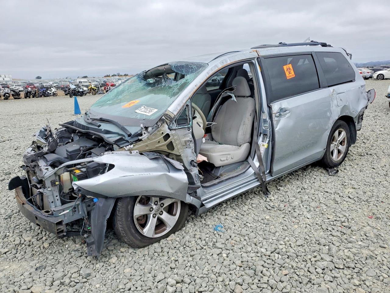 2014 TOYOTA SIENNA LE | 5TDKK3DC4ES407932 | UPCARS