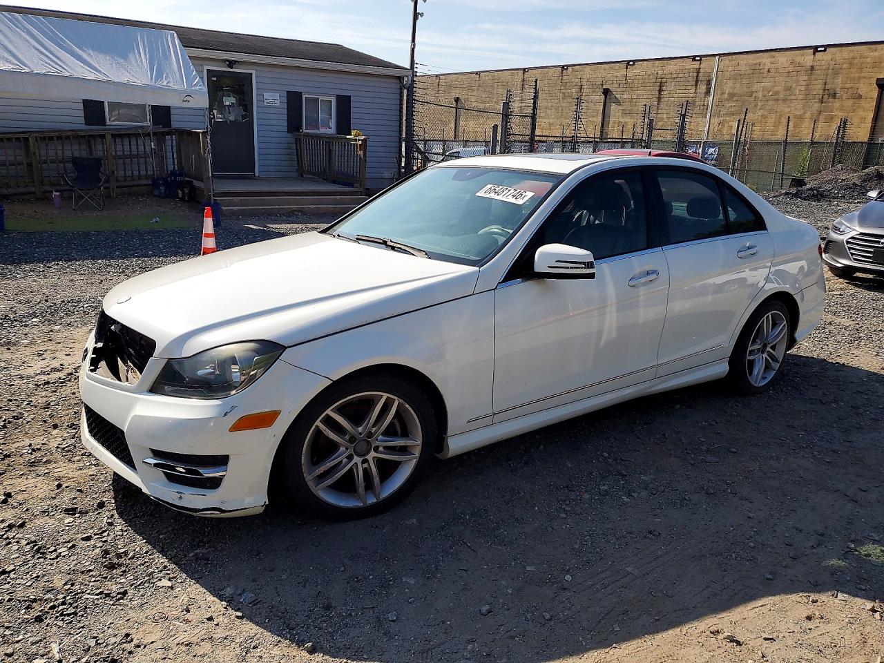 2014 MERCEDES-BENZ C-CLASS 250 | WDDGF4HB2EA963922 | UPCARS