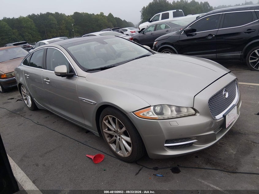 2011 JAGUAR XJ | SAJWA1CB4BLV05360 | UPCARS