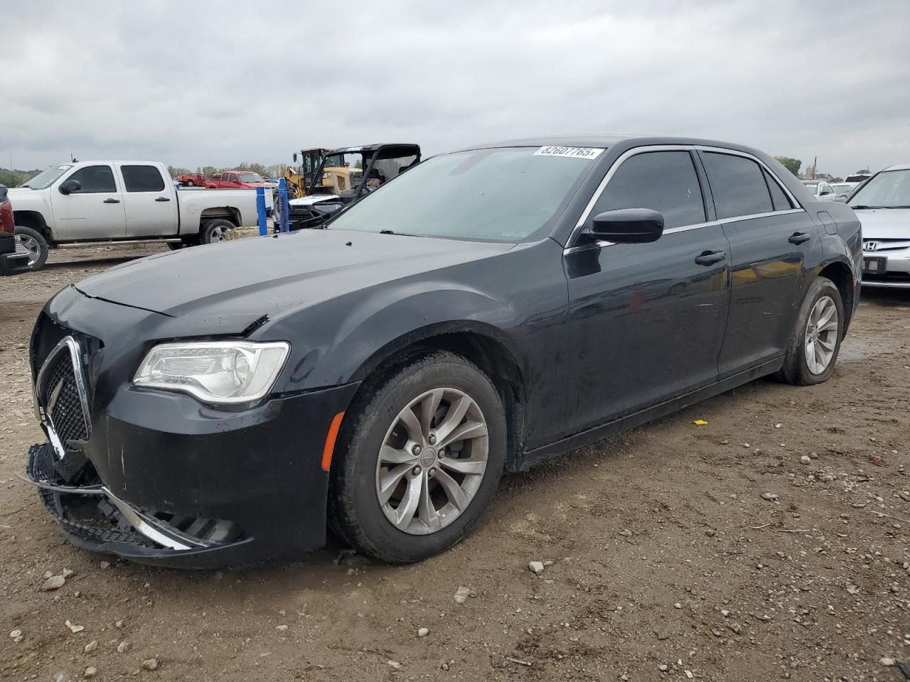 2015 CHRYSLER 300 LIMITED | 2C3CCAAG6FH803281 | UPCARS