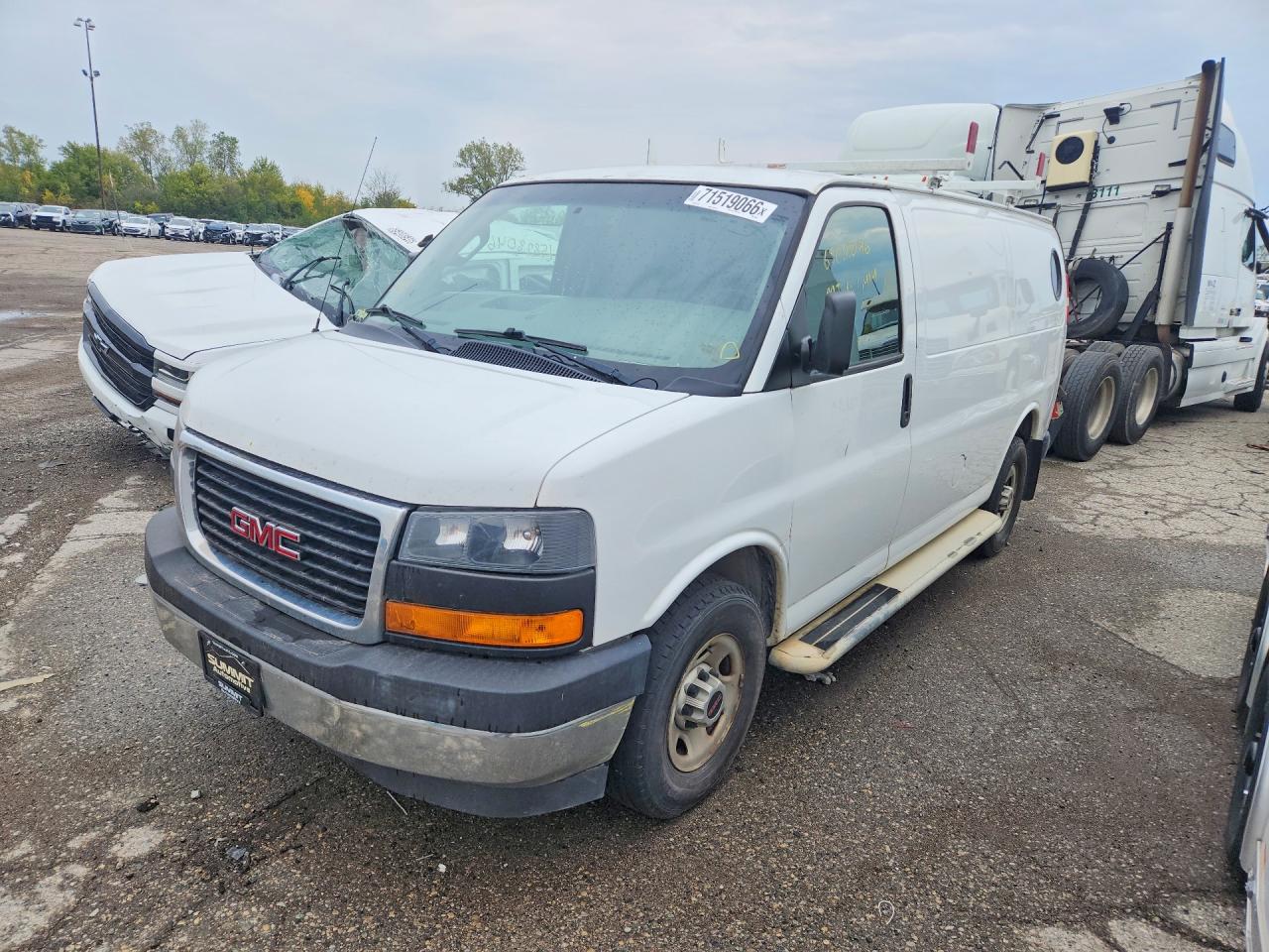 2017 GMC SAVANA G2500 | 1GTW7AFF4H1906858 | UPCARS
